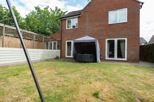 Open Mind Property- 6BRHome, HotTub & Free Parking in Titchfield
