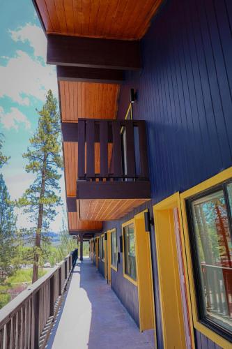 Ngoại cảnh khách sạn, Arkouda House in Big Bear Lake (CA)