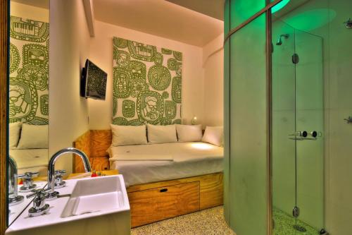 Belga Hotel Belga Hotel is a popular choice amongst travelers in Rio De Janeiro, whether exploring or just passing through. The property has everything you need for a comfortable stay. Service-minded staff will w