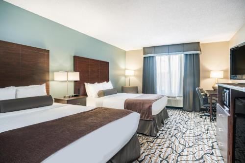Queen Room with Two Queen Beds - Non-Smoking