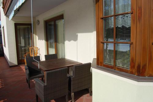 ระเบียง/ชานเรือน, Appartement Zweikofelblick in เยนิจ