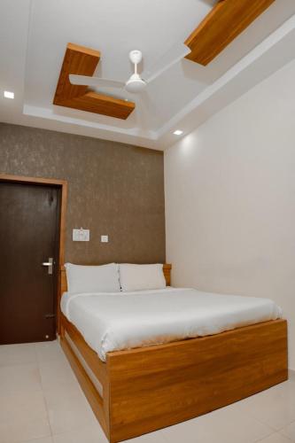 MK Residency Calicut - Kozhikode City Centre & Near Baby Memorial Hospital in Kozhikode / Calicut