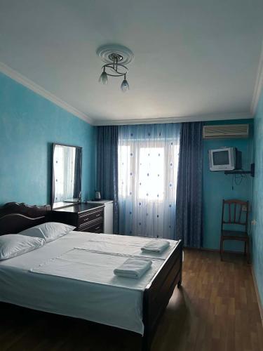 Hotel Lika - Tap to explore photos