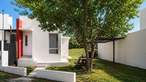 CASA A 300mts DEL RIO SAN ANTONIO