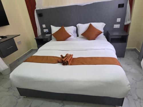 The alder hotel and accommodation