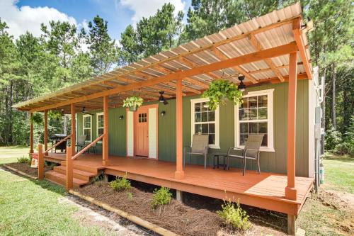 Cabin is 2 Miles From Bogue Chitto State Park
