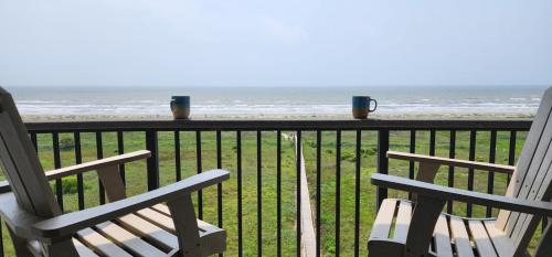 Islander East Condominiums Room Type - 506 - Pelican View Sleeps 8
