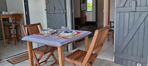 Instalações, 36 Baltazia Sainte-Anne in Berard