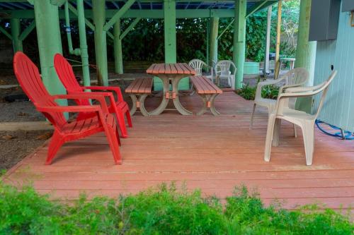 Authentic Near Beach House - Sleeps 16 - 5 Bedr home - image 5