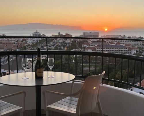 TORRES DEL SOL 15 floor THE HIGHTEST 2