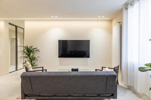 42 SERBE - Luxurious 3-bedroom 50m from Croisette and Palais