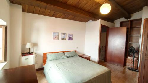 Vintage cozy apartment with 2 rooms in Smerillo