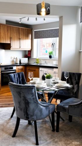 Kitchen, Stunning 2-Bed Retreat in Central Glasgow in Glasgow