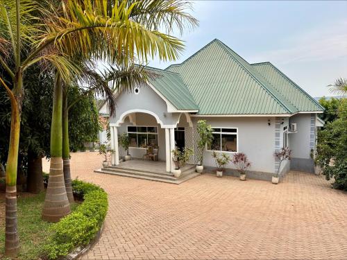 COMFORT ZONE Lodge Kigoma