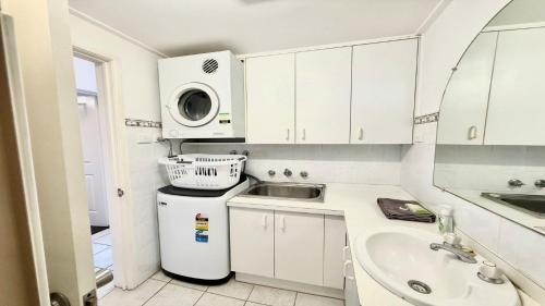 Craigmore On The Beach Unit 8 - Lifestyle Yamba - image 5