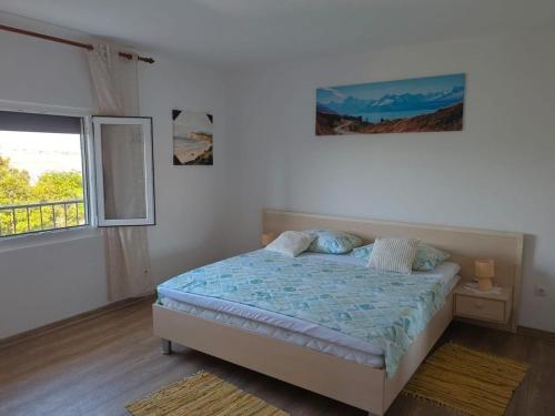 Apartments with parking space Prizna, Senj - 27894 in Prizna