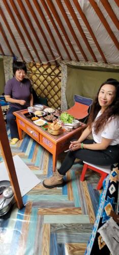 Mother's Small Traditional ger in ฮัตกัล