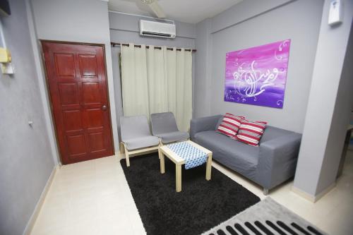 Putra Harmoni Putrajaya (Tiny Suite, 3 AC Bedrooms, 1 Bath, WiFi, Ground Floor) by MRK photo 2