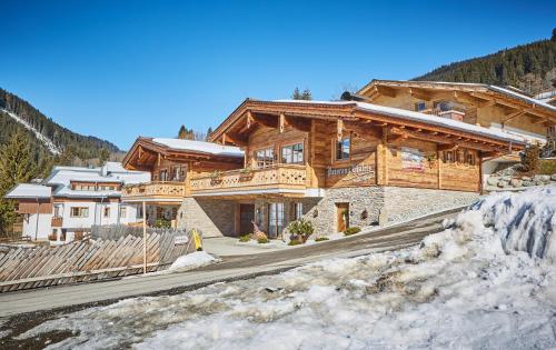 Panorama Chalets Saalbach