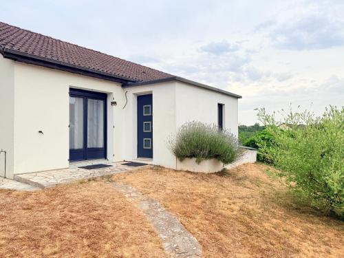 Exterior view, Le Clos Tranquille in Bleneau