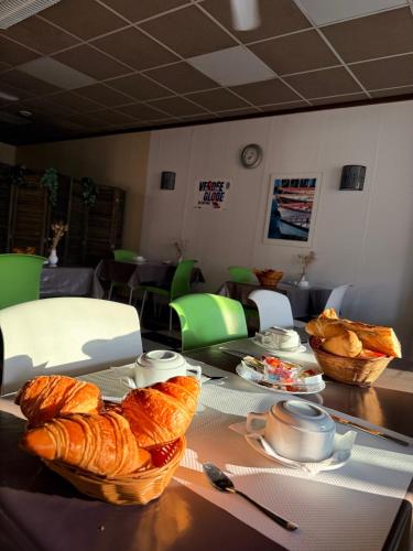 Їжа та напої, Hotel le Bon Soleil in Les Sables-d'Olonne