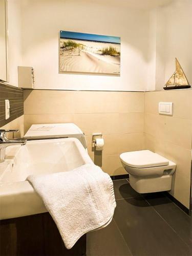 Norddeich-Perle-3-Fahrstuhl-exklusive-Wohnung - image 2