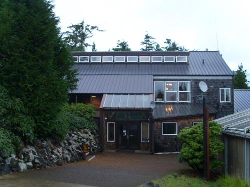 Pacific City Camping Resort Cabin 9 - image 6