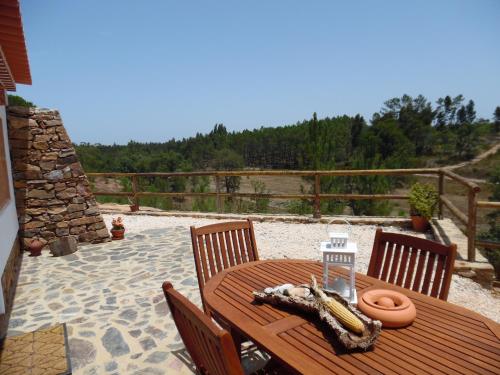 Balcony/terrace, Quinta das Beldroegas-Turismo Rural in Praia Da Rocha Suburbs
