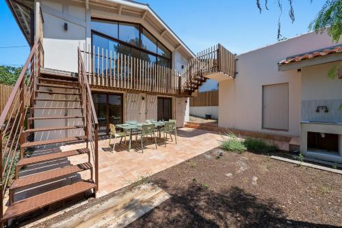 Villa d'architecte - chaleureuse et familiale