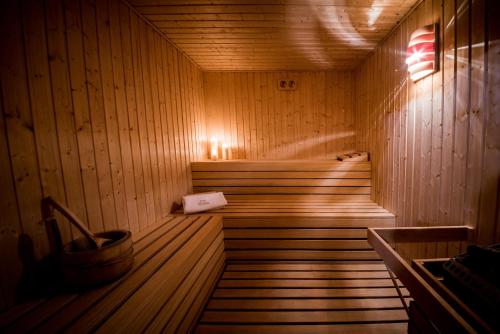 Sauna, Palac Klanino in Kłanino