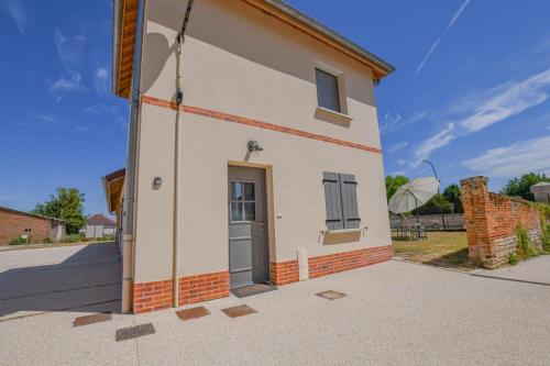 Numéro 1 (Numero 1) in La Rothiere