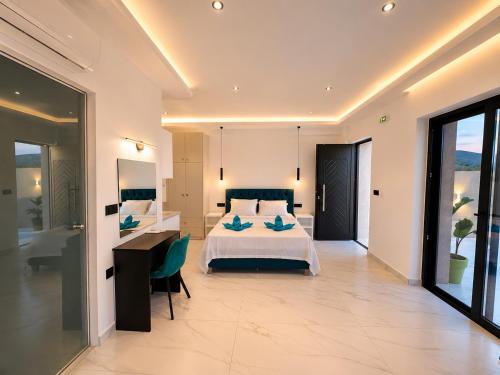 Central Luxury Rooms 4