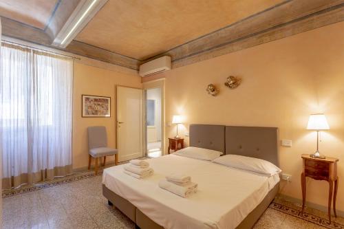 Sole Home Near Santa Maria Novella Square
