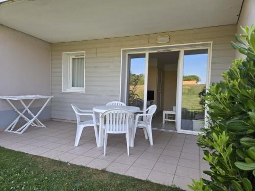 Appartement rez-de jardin avec terrasse