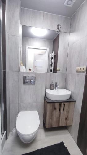 Ванна кімната, Apartament Spoko Room 22 Szczytno in Щитно