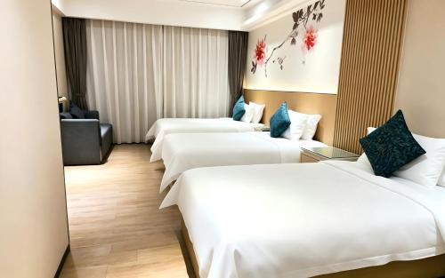 3 twin beds