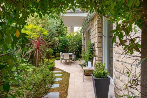 A szálláshely kívülről, Appartement 90m2 Sur Jardin Clos in Saint-Cloud
