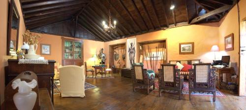 ห้องส่วนกลางสำหรับนั่งเล่น/ดูทีวี, Hotel Rural Orotava in ลา โอโรตาบา