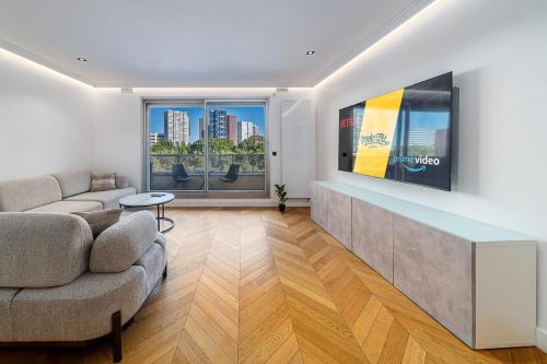 AC 2 bedrooms