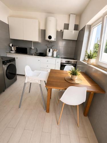 Sesimbra beach house in 哥多維亞