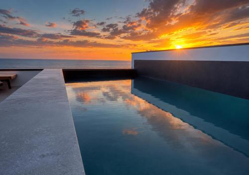 Casa do Sol by Amazing Madeira gîte à louer Carreira