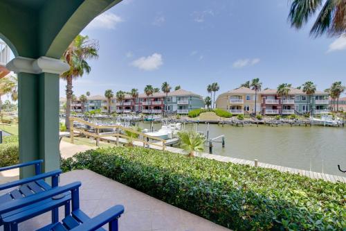 Waterfront Unit w/ Resort Perks in Laguna Vista! in Laguna Vista (TX)
