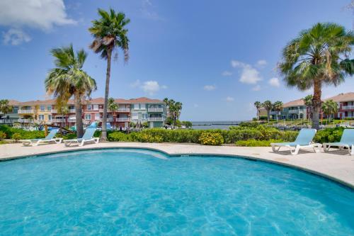 Waterfront Unit w/ Resort Perks in Laguna Vista! in Laguna Vista (TX)