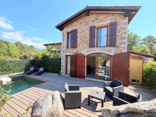 Villa Chaleureuse 3 pièces - 10 minutes de Porto-Vecchio