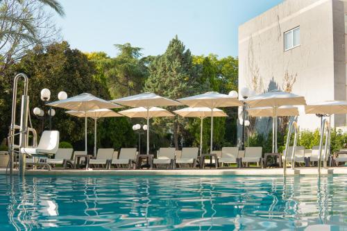 Exterior view of Hotel Checkin Valencia Ciscar