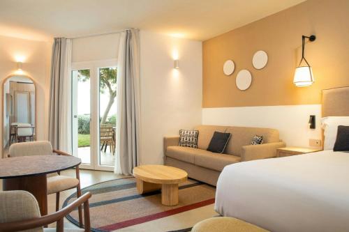 Triple room, superior, sea view