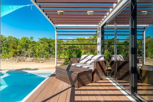 Seadmed, Secret Beach House with Pool in Ambergris Caye