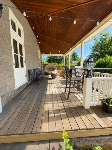 Faciliteter, Private Pool Retreat 6BR 3.5 BA BBQ and Firepit in Cobourg (ON)