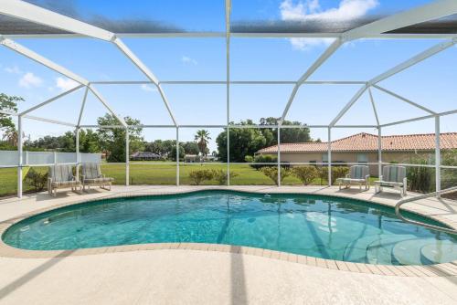 Swimming pool, Villa Eckhardt Bright and Light 3 bedroom home in Hernando (FL)