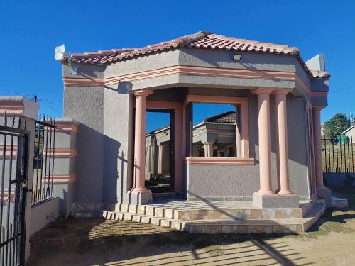 Zamdu lodge in Melmoth